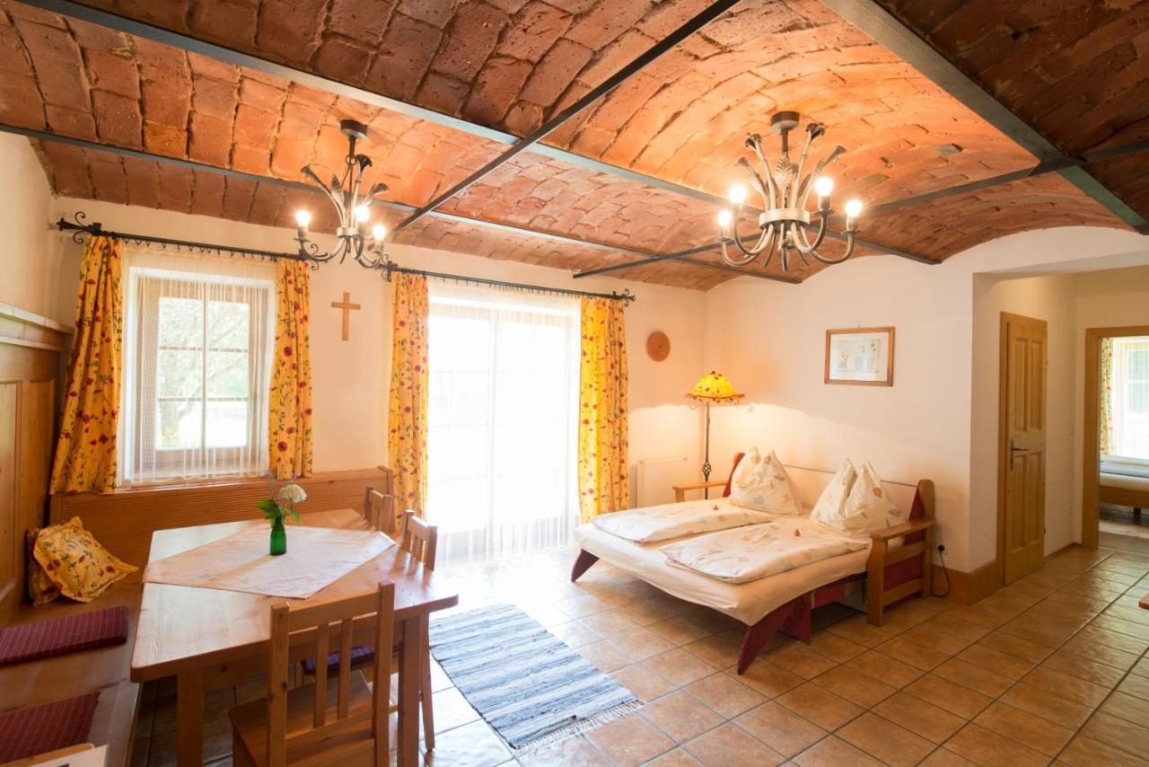Kuerbishof Gartner Villa Fehring Ngoại thất bức ảnh